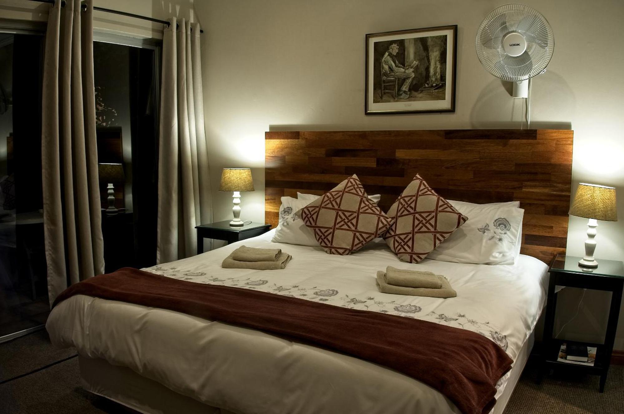 Rest-a-While Guest House - Pretoria-Noord Extérieur photo
