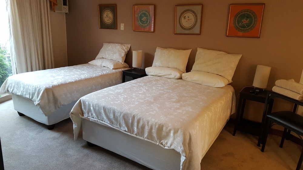 Rest-a-While Guest House - Pretoria-Noord Extérieur photo