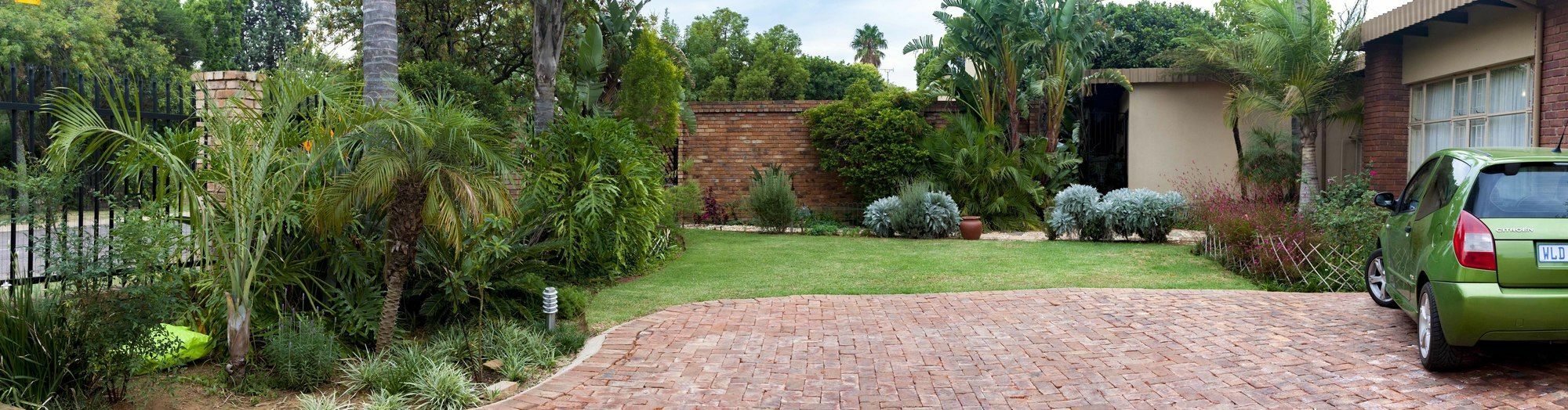 Rest-a-While Guest House - Pretoria-Noord Extérieur photo