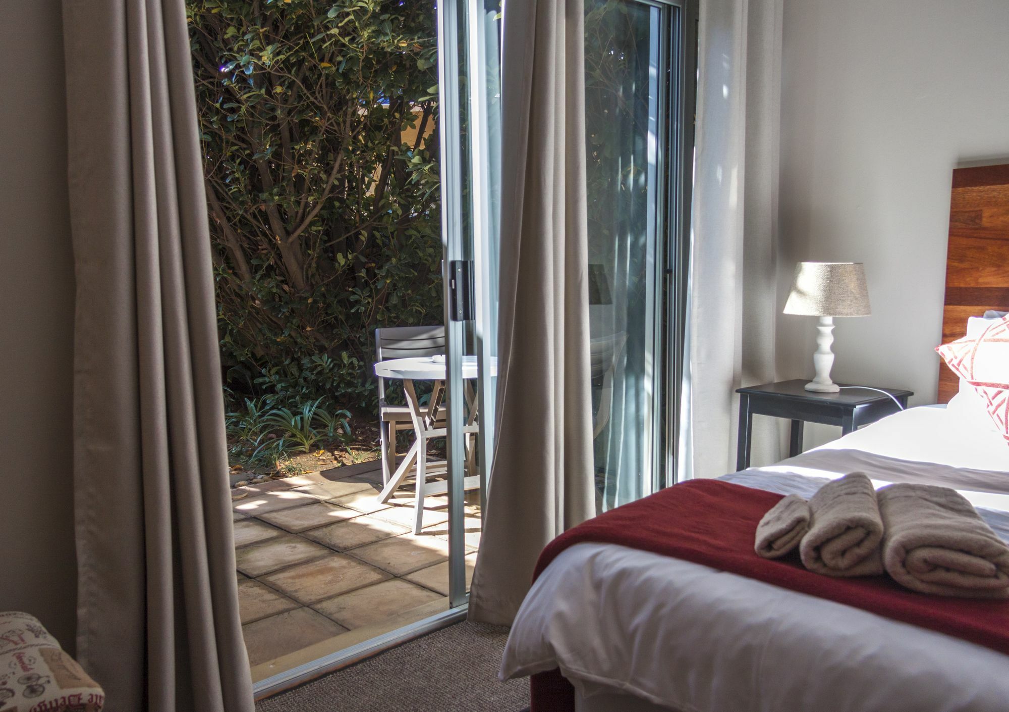 Rest-a-While Guest House - Pretoria-Noord Extérieur photo